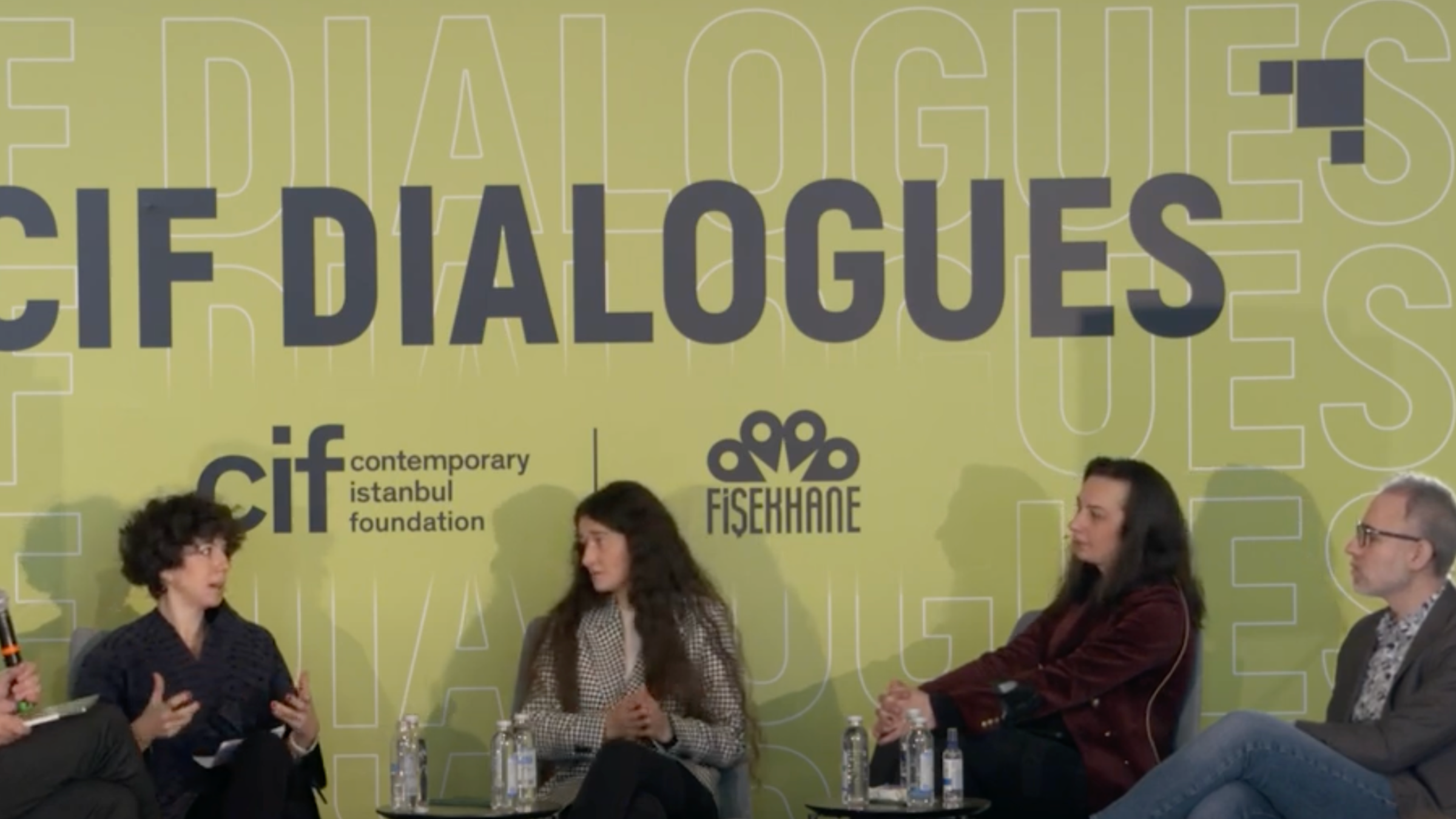 Does Metaverse Kill Art?